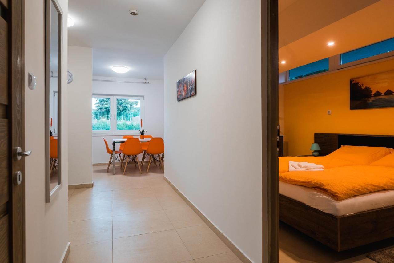 Ferienwohnung Tisza Gyongye Apartmanhaz Szegedin Exterior foto