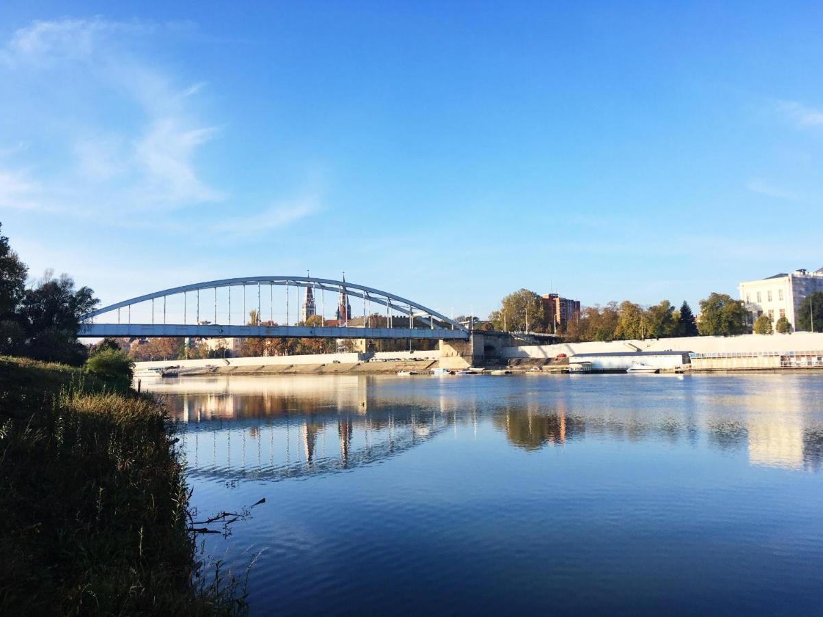 Ferienwohnung Tisza Gyongye Apartmanhaz Szegedin Exterior foto